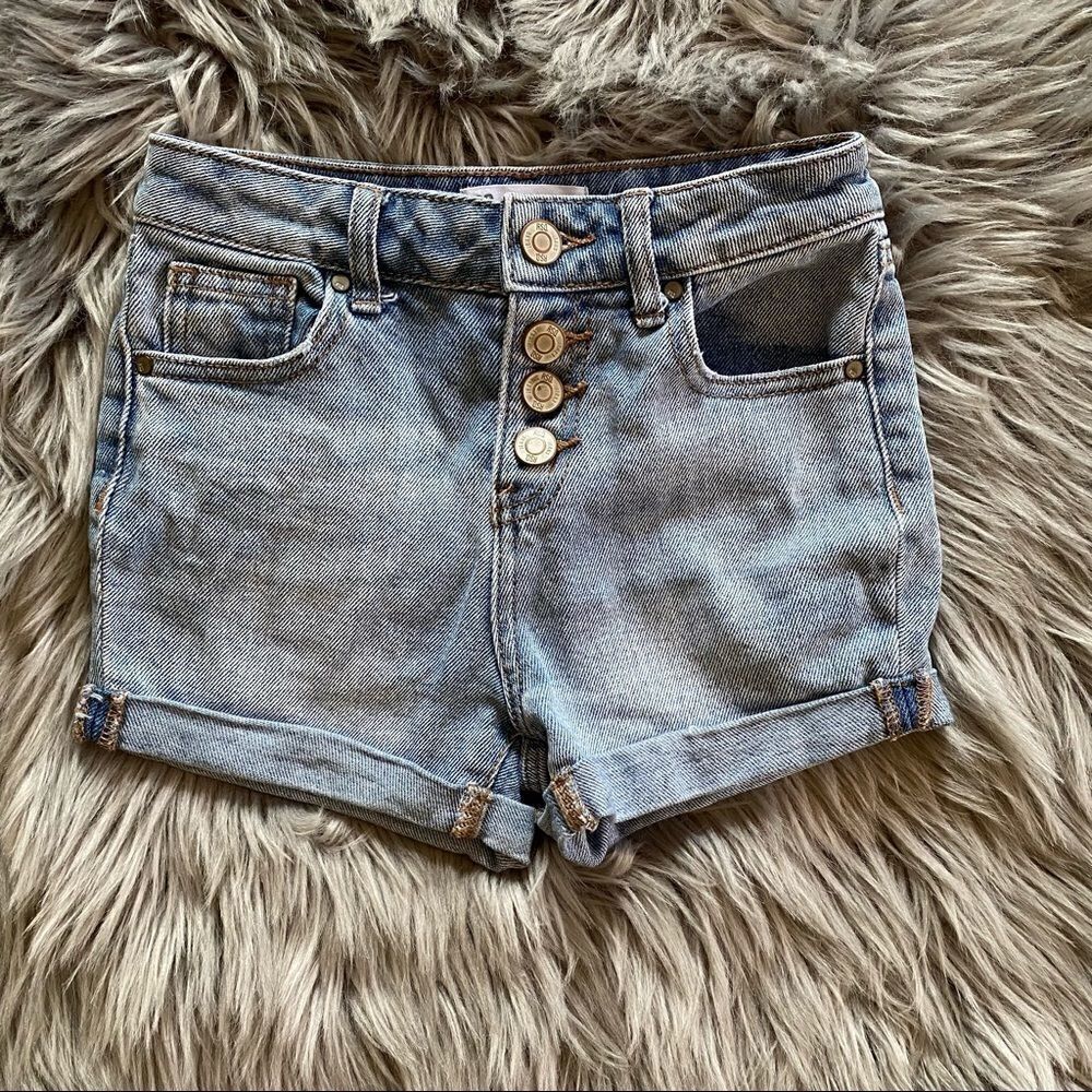 Tilly’s RSQ denim high rise cuff shorts, 7